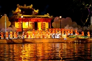 Một góc nhìn Festival Huế 2008