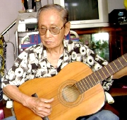 Nhạc sĩ Châu Kỳ - Gửi lòng thương về Cố đô ơi 