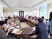 Biểu diễn áo dài gắn với hội hoạ Huế sau 15 năm ngắt quãng