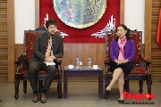 Việt Nam- UNESCO sẽ hợp tác nhiều hơn trong bảo tồn văn hóa, phát triển bền vững