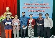 "Quỹ văn nghệ sỹ giúp đồng bào khó khăn vì Dịch bệnh Covid 19” trao quà đợt cuối cho người dân