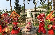 Dâng hương tri ân ông tổ nghề Nhiếp ảnh Đặng Huy Trứ