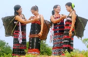 Ánh mắt Cơ Tu