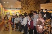 Quảng Bình trưng bày và triển lãm 1.000 cuốn sách, bức ảnh về Bác
