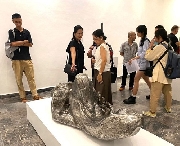Điêu khắc đương đại giao thoa cùng cổ điển