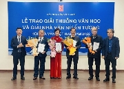 Trao giải thưởng Hội Nhà văn Việt Nam năm 2022 và giải Nhà văn nữ ấn tượng