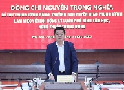 Xây dựng đời sống văn học, nghệ thuật phong phú, lành mạnh