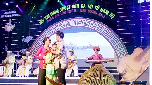 Giải Hoa sen vàng 2017