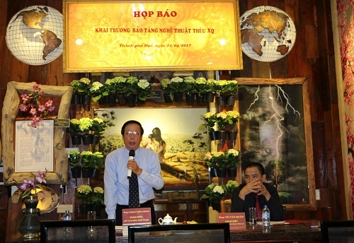 Họp báo chương trình khai trương Bảo tàng Nghệ thuật thêu XQ