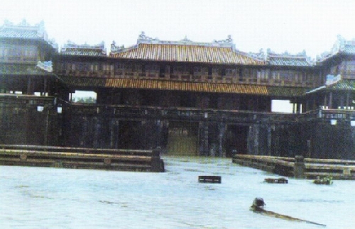 Những đoản khúc từ đỉnh lũ