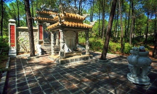 Lăng vua Hiệp Hòa được công nhận Di tích lịch sử cấp tỉnh