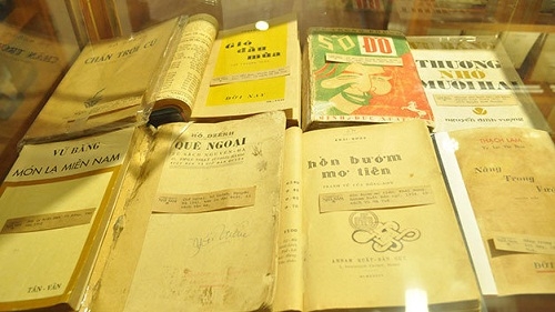 TP.HCM: Triển lãm ấn bản sách xuất bản trước năm 1945