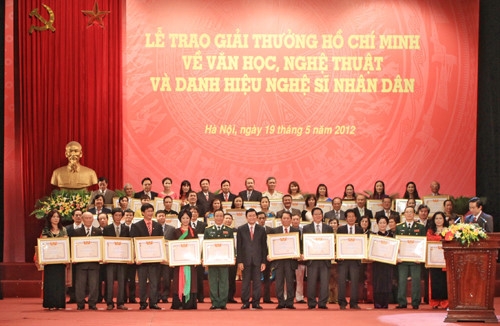 Trao 10 Giải thưởng Hồ Chí Minh về Văn học Nghệ thuật năm 2017