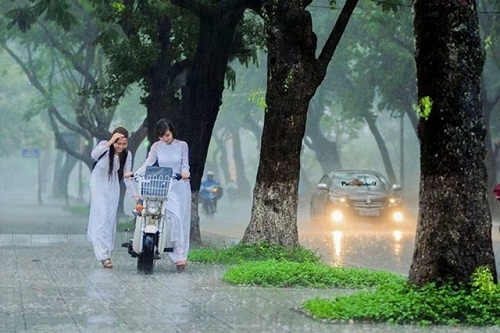 Huế mưa