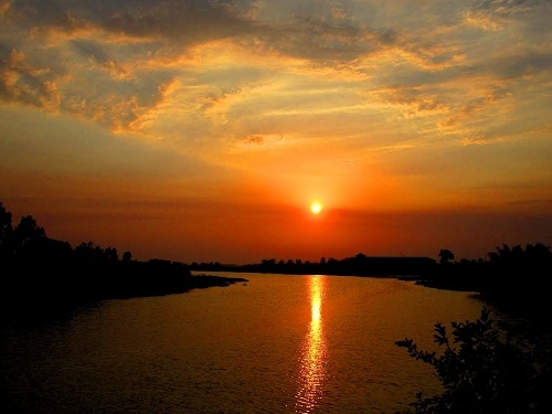Sông Bồ hoàng hôn