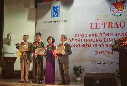 43 tác phẩm được trao giải sáng tác văn học về đề tài thương binh liệt sĩ
