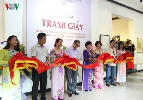 Tranh giấy: Những mảng màu khác nhau về Hà Nội