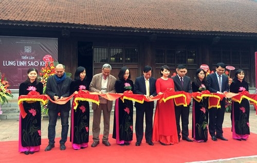Lần đầu tiên giới thiệu hình ảnh Văn Miếu về đêm
