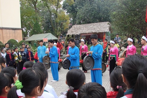 Triển lãm “Di sản xanh và hành trình con nước”