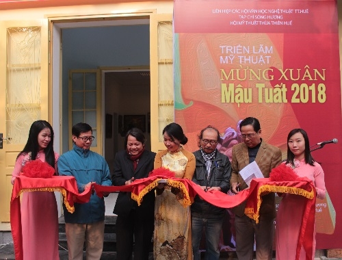 Khai mạc triển lãm mỹ thuật "Mùa Xuân - Con giáp": Mừng Xuân Mậu Tuất 2018