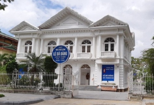 Thành lập Bảo tàng Mỹ thuật Huế