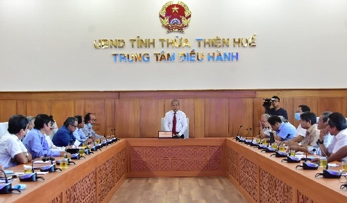 Chủ tịch UBND tỉnh Phan Ngọc Thọ gặp mặt văn nghệ sĩ Huế