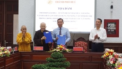Phát huy giá trị của Phật giáo gắn với giáo dục truyền thống văn hóa Huế