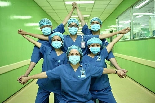 Tự sự trước nỗi đau