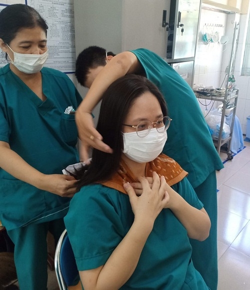 Thương quá tóc dài ơi