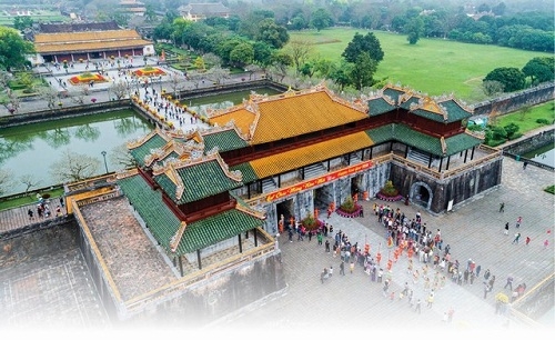 Việc sưu tầm. nghiên cứu văn hóa dân gian ở Thừa Thiên Huế thế kỷ XX