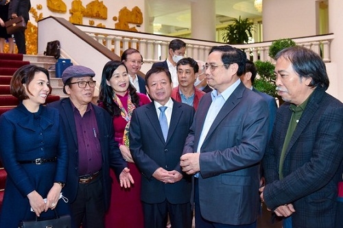 Văn học, nghệ thuật cần có nhiều sáng tác mang hơi thở cuộc sống