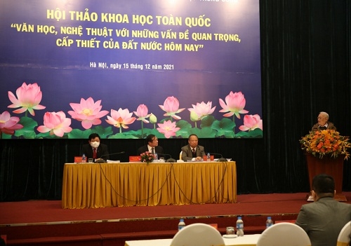Phát triển văn học nghệ thuật trở thành sức mạnh tinh thần của toàn dân tộc
