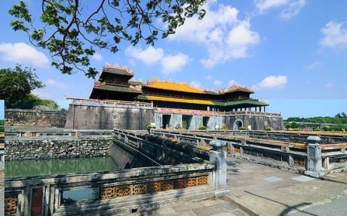 Thấp thoáng Thăng Long nơi văn hóa Huế