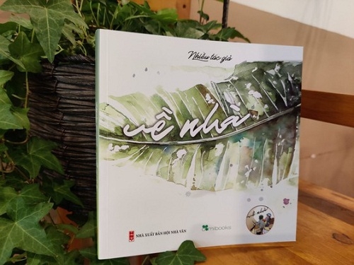 Trao giải cuộc thi viết “Về nhà”