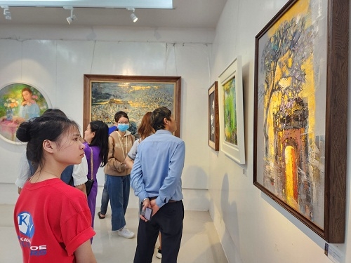 Khai mạc triển lãm "Nét Huế 2"