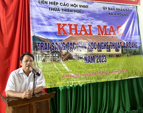 Khai mạc trại sáng tác VHNT A Roàng năm 2023