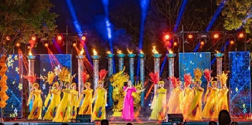 Ấn tượng với đêm thơ nhạc "Hương sắc mùa xuân"