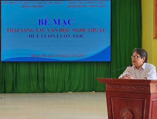 Bế mạc trại sáng tác văn học nghệ thuật "Huế luôn luôn mới"