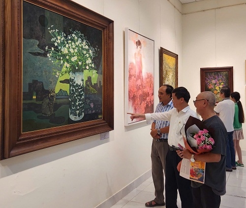 Khai mạc triển lãm mỹ thuật Hội ngộ tháng 5