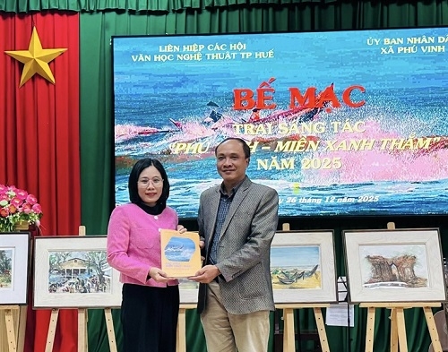 Bế mạc trại sáng tác VHNT "Phú Vinh - Miền xanh thẳm" năm 2025